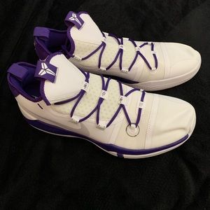 Nike Kobe AD TB. White/Purple